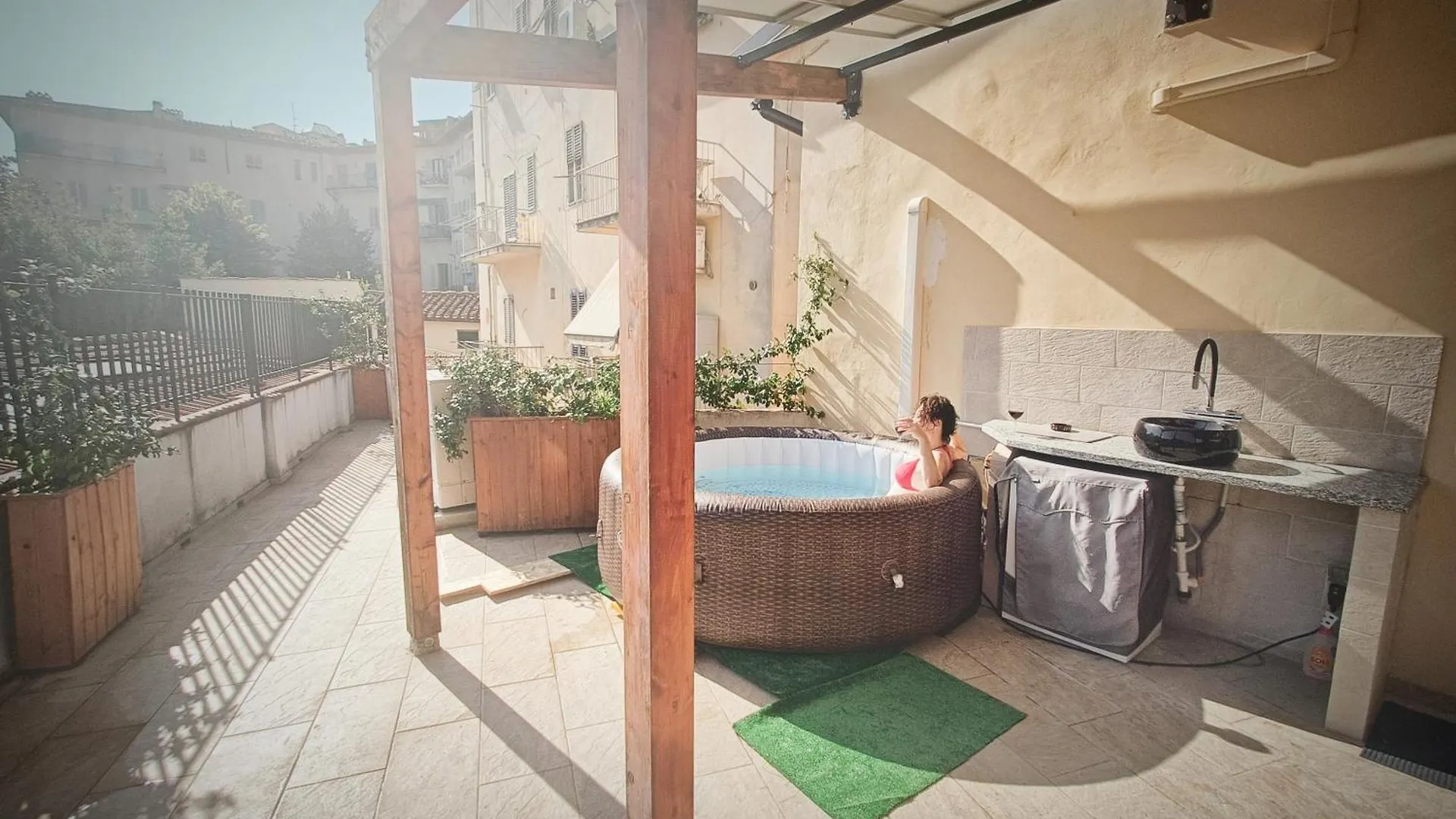 Tuscan Sun Studios Florence Apartment